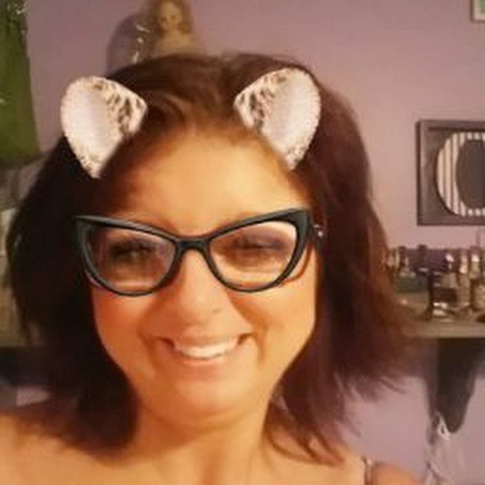 Meet your Posher, Darlene